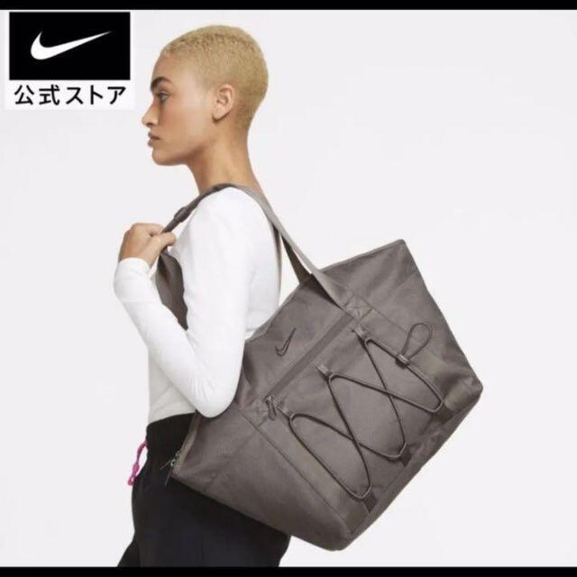 NIKE(ナイキ)のナイキ ワン ウィメンズ トレーニングトートバッグ レディースのバッグ(ショルダーバッグ)の商品写真