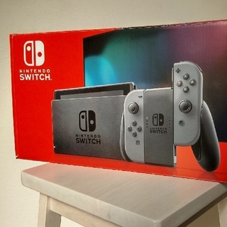 ニンテンドースイッチ(Nintendo Switch)の【公式保証10ヶ月】Nintendo Switch【新古品】(家庭用ゲーム機本体)