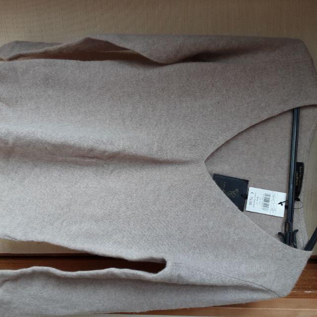 新品未使用　シンプルなGALERIES LAFAYETTE のカシミヤ　セーター