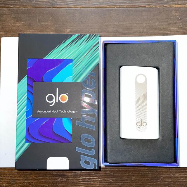 glo(グロー)のglo hyper ホワイト 新品未使用 メンズのファッション小物(タバコグッズ)の商品写真