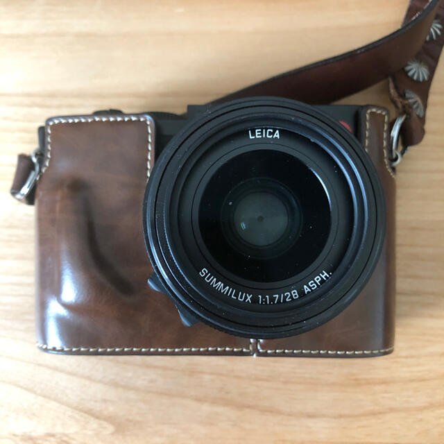 LEICA(ライカ)のkinokoo LEICA Q(typ116)専用合皮ボディケース茶 スマホ/家電/カメラのカメラ(ケース/バッグ)の商品写真