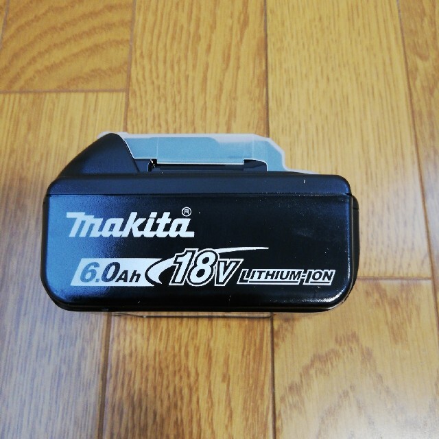 新品・未使用　マキタ純正バッテリー　18V工具/メンテナンス