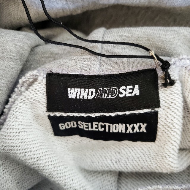 Lサイズ　windandsea godselection xxx コラボモデル メンズのトップス(パーカー)の商品写真