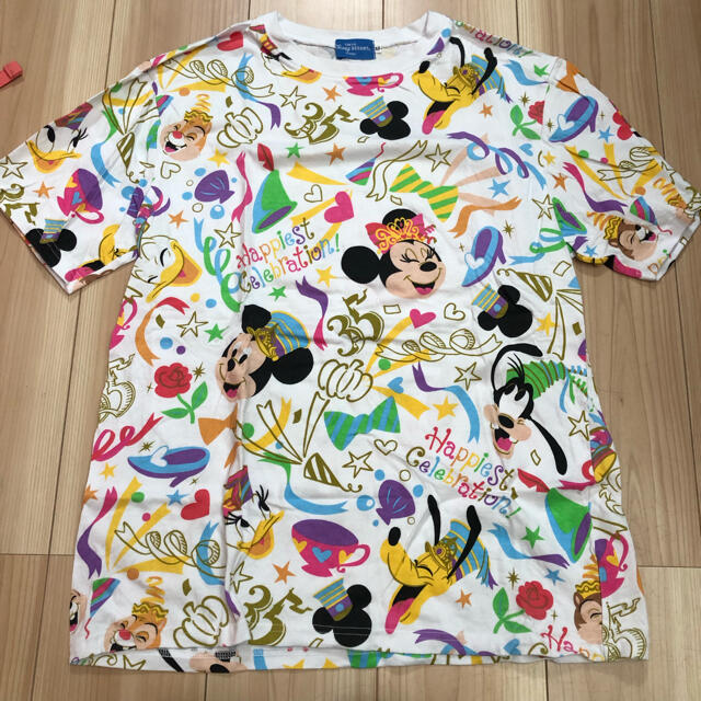 Disney(ディズニー)のディズニー35周年Tシャツ LL エンタメ/ホビーのおもちゃ/ぬいぐるみ(キャラクターグッズ)の商品写真