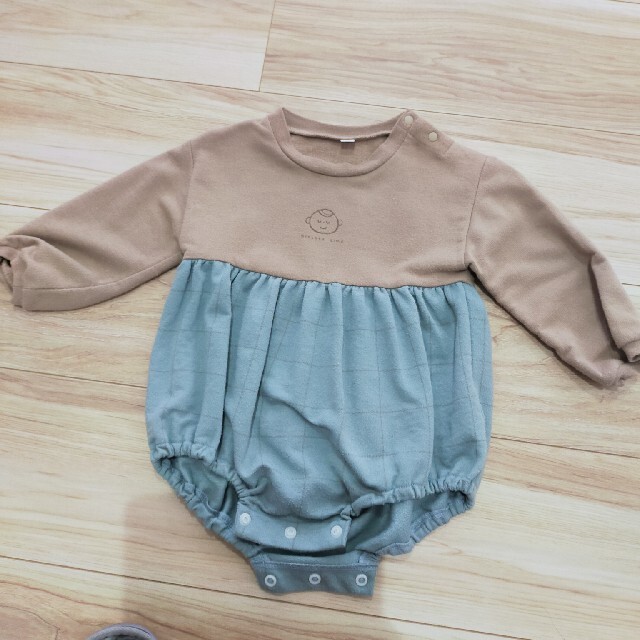 西松屋(ニシマツヤ)の長袖ロンパース　 キッズ/ベビー/マタニティのキッズ服男の子用(90cm~)(ドレス/フォーマル)の商品写真