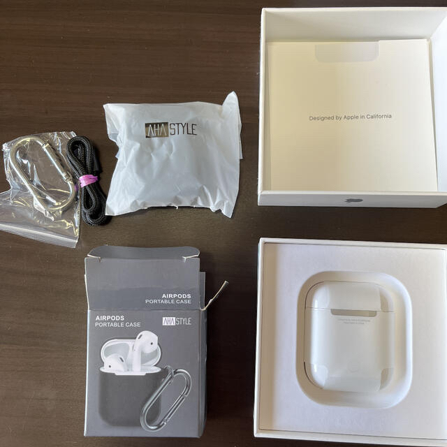 APPLE MMEF2J/A 【AIRPODS PORTABLE CASE付き】 1