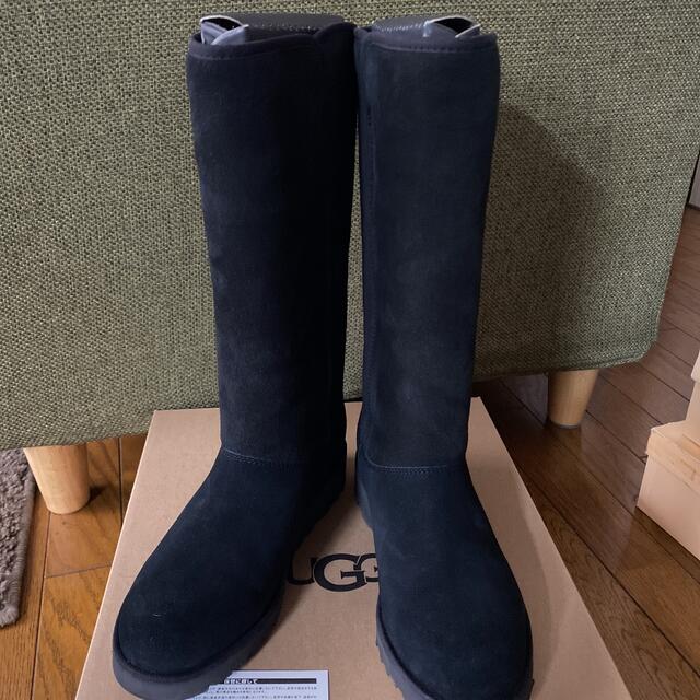 UGG KARA ムートンブーツ