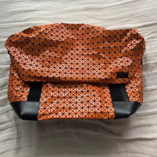 イッセイミヤケ(ISSEY MIYAKE)のISSEY MIYAKE BAOBAO メッセンジャーバッグ(メッセンジャーバッグ)