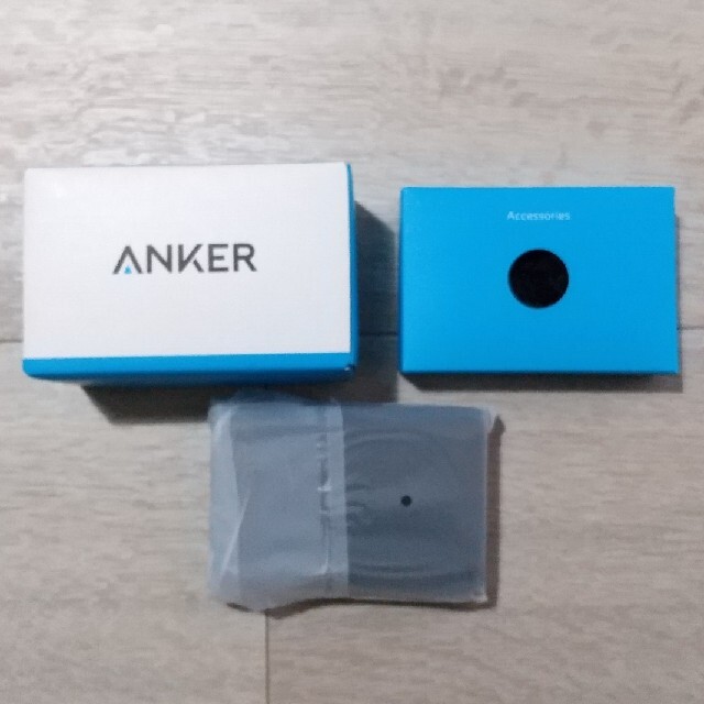 【一番様専用】Anker PowerCore 10000 スマホ/家電/カメラのスマートフォン/携帯電話(バッテリー/充電器)の商品写真