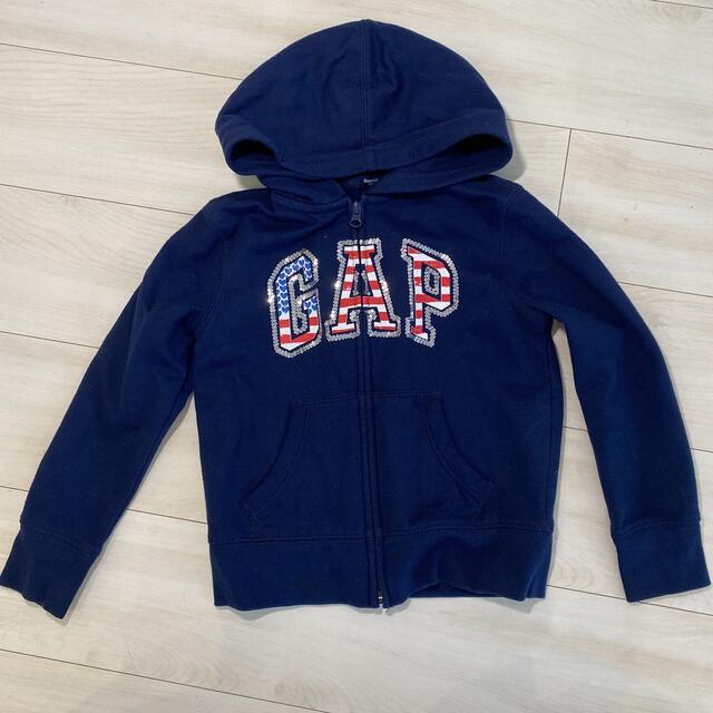 GAP(ギャップ)のGAP パーカー　120cm キッズ/ベビー/マタニティのキッズ服女の子用(90cm~)(ジャケット/上着)の商品写真