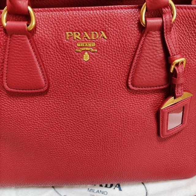 PRADA(プラダ)の美品　正規品　プラダ　レザー　ハンドバッグ　ショルダーバッグ メンズのバッグ(ショルダーバッグ)の商品写真