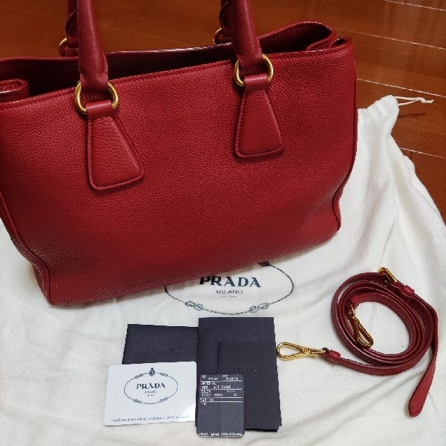 PRADA(プラダ)の美品　正規品　プラダ　レザー　ハンドバッグ　ショルダーバッグ メンズのバッグ(ショルダーバッグ)の商品写真