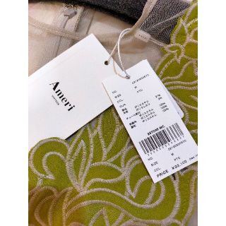 新品タグ付】UND RENEE CUTWORK DRESSピスタチオ Mサイズ