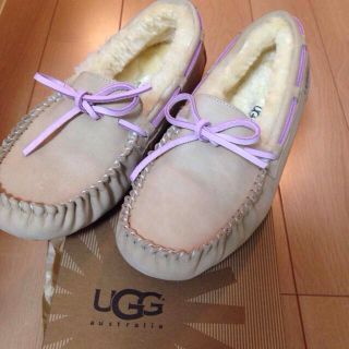 アグ(UGG)のりゅーくんママ様12/10までお取り置き(ローファー/革靴)