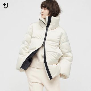 ユニクロ(UNIQLO)のユニクロ　Ｊ　ダウン　白S(ダウンジャケット)