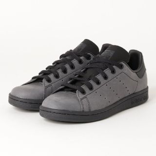 アディダス(adidas)の《STAN SMITH アディダスオリジナルス》(スニーカー)