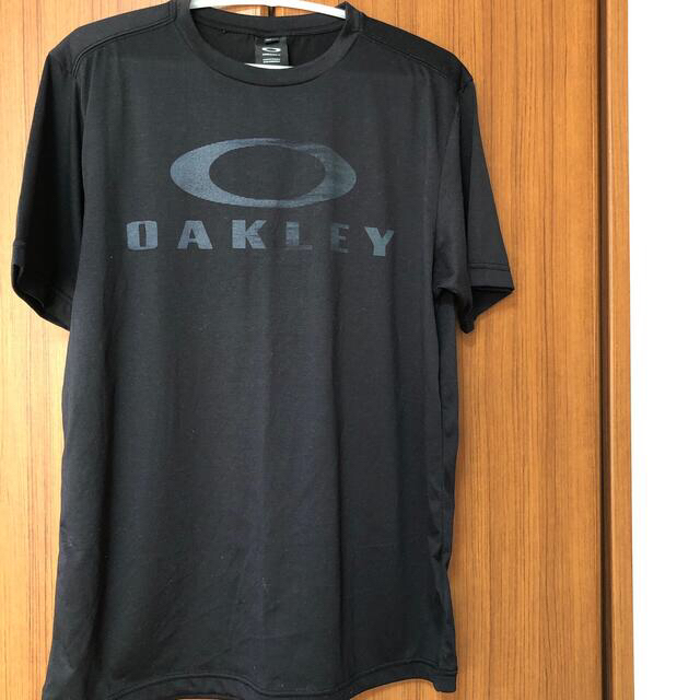 Oakley(オークリー)のOAKLEY Tシャツ メンズのトップス(Tシャツ/カットソー(半袖/袖なし))の商品写真