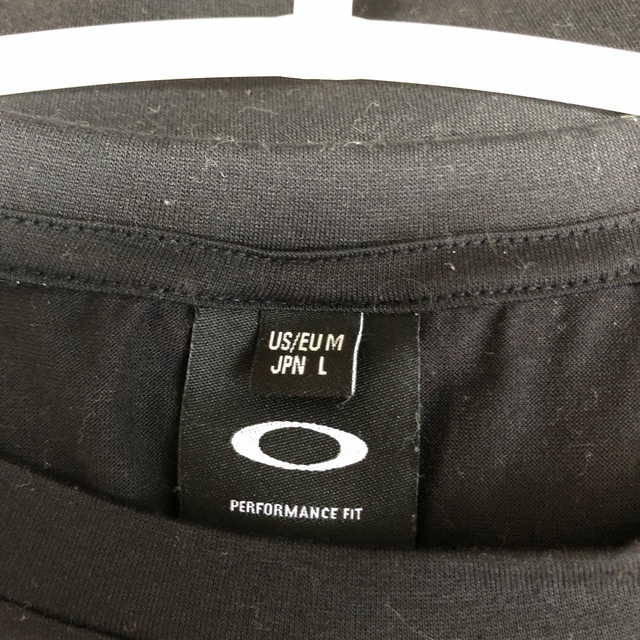 Oakley(オークリー)のOAKLEY Tシャツ メンズのトップス(Tシャツ/カットソー(半袖/袖なし))の商品写真