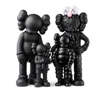 メディコムトイ(MEDICOM TOY)のKAWS FAMILY BLACK(キャラクターグッズ)