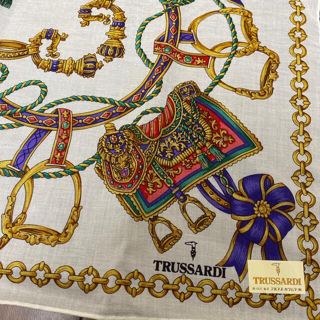 Trussardi(トラサルディ)の【未使用】TRUSSARDI ハンカチ レディースのファッション小物(ハンカチ)の商品写真