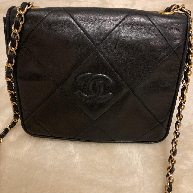 CHANEL(シャネル)のシャネル　ラムスキン　マトラッセ　　バッグ レディースのバッグ(ショルダーバッグ)の商品写真