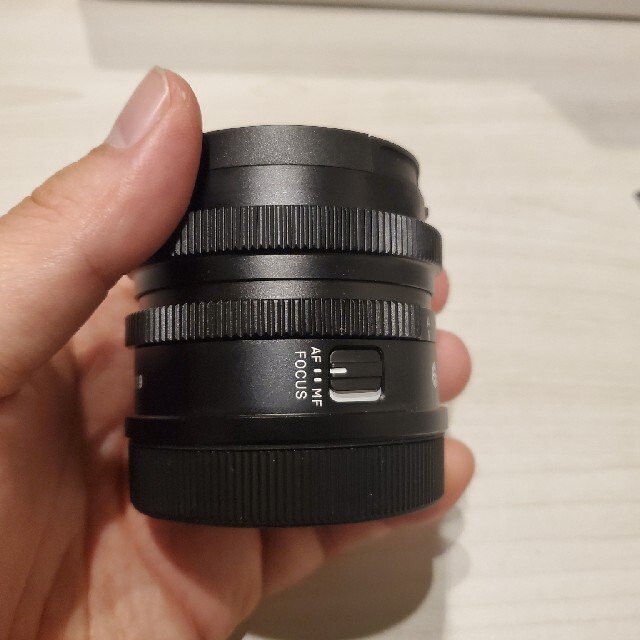 SIGMA(シグマ)の【ライカLマウント】45mm f2.8 dg dn contemporary スマホ/家電/カメラのカメラ(レンズ(単焦点))の商品写真