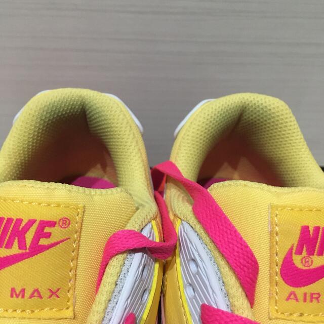 NIKE(ナイキ)のNIKE WMNS AIR MAX 90 GOLD/FUCHSIA 26.0cm レディースの靴/シューズ(スニーカー)の商品写真