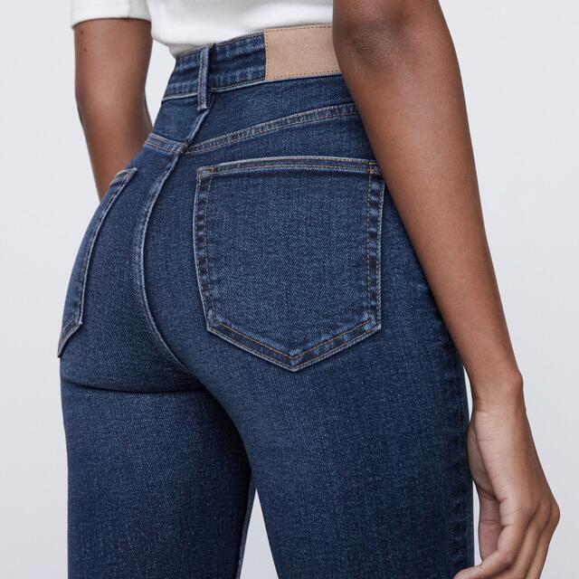 ZARA(ザラ)の新品☆ZARA VINTAGE HI-RISE SKINNY JEANS レディースのパンツ(デニム/ジーンズ)の商品写真