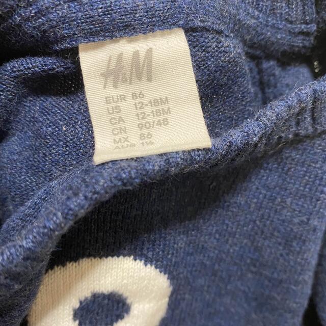 H&M(エイチアンドエム)の⓭ h&m ニット セーター 男の子 85 ネイビー 長袖 トップス キッズ/ベビー/マタニティのベビー服(~85cm)(ニット/セーター)の商品写真