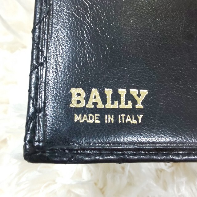 Bally(バリー)の【極美品/希少】BALLY キルティングレザー がま口  二つ折り財布 ブラック レディースのファッション小物(財布)の商品写真