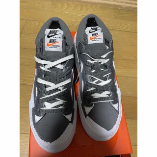 サカイ(sacai)の25.0 nike blazer low /sacai iron grey(スニーカー)