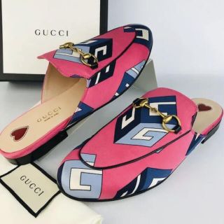 グッチ(Gucci)の新品未使用★GUCCI・プリンスタウン レザー ホースビット サンダル（37）(サンダル)