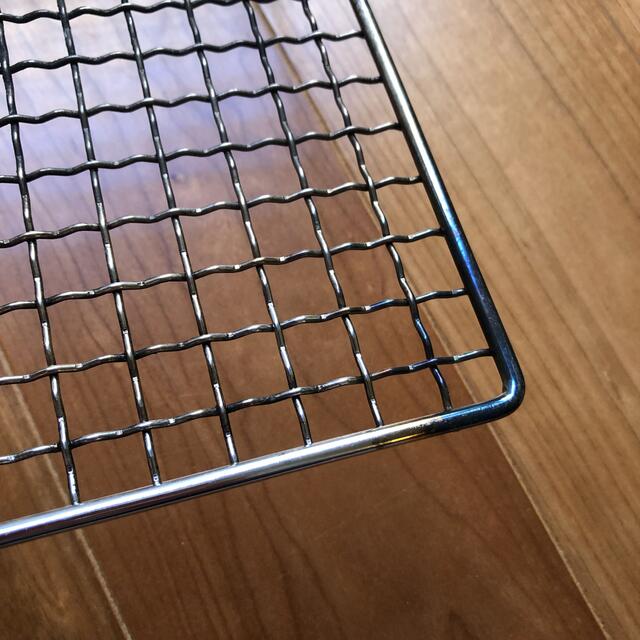 UNIFLAME(ユニフレーム)の※売約済み※ユニフレーム　焚き火台（おまけつき） スポーツ/アウトドアのアウトドア(ストーブ/コンロ)の商品写真