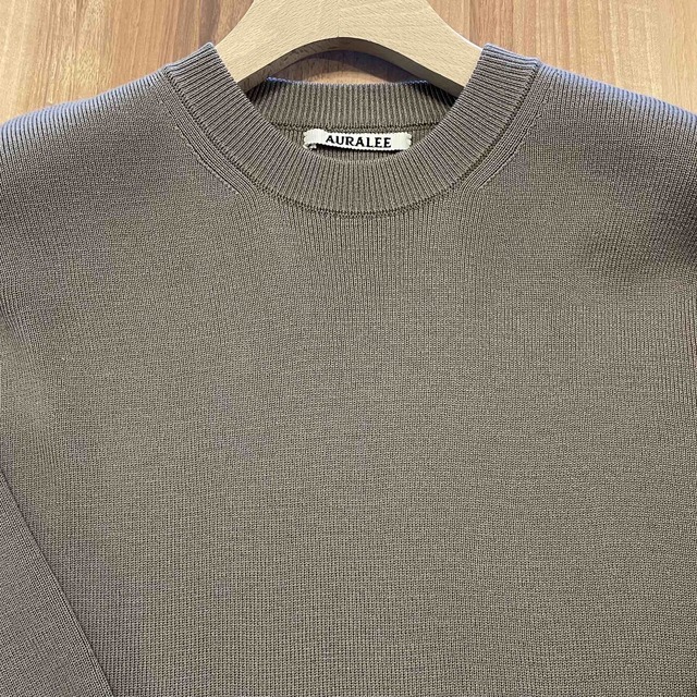 【AURALEE】SuperFineWool SkiKnit GrayBeige メンズのトップス(ニット/セーター)の商品写真