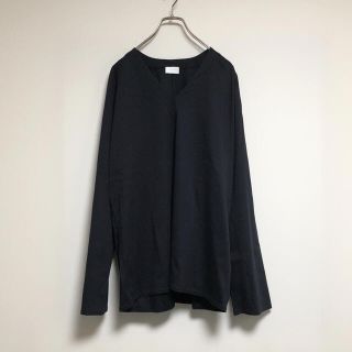 コモリ(COMOLI)のuru urutokyo ウル カットソー Vネック スキッパー ネイビー(Tシャツ/カットソー(七分/長袖))