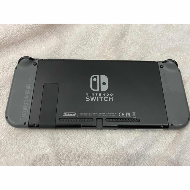Nintendo Switch(ニンテンドースイッチ)のNintendo Switch グレー 本体　初期型 エンタメ/ホビーのゲームソフト/ゲーム機本体(家庭用ゲーム機本体)の商品写真