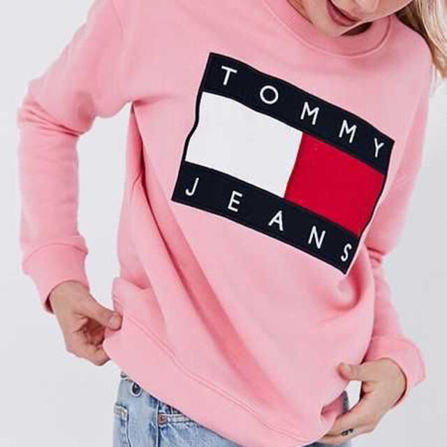 TOMMY HILFIGER - TOMMY JEANS レディース ビックフラッグ スヴェット ...