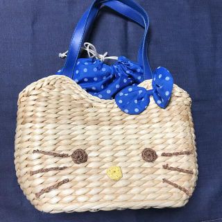 ハローキティ(ハローキティ)の美品　キティちゃんの顔型のカゴバッグ(かごバッグ/ストローバッグ)