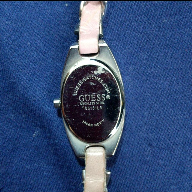 GUESS(ゲス)のGUESS  腕時計 ジャンク品 レディースのファッション小物(腕時計)の商品写真