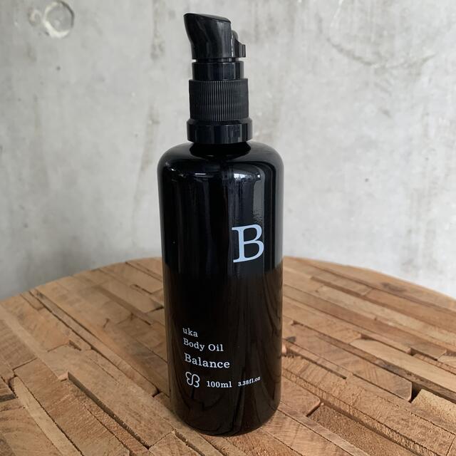 Cosme Kitchen(コスメキッチン)の新品 uka body oil Balance ウカ ボディオイル バランス コスメ/美容のボディケア(ボディオイル)の商品写真