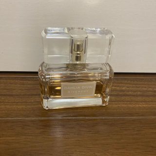 ジバンシィ(GIVENCHY)のジバンシイ　ダリアディヴァンヌード　オーデパルファム　50ml(香水(女性用))