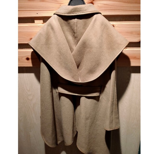 SNIDEL(スナイデル)のsnidel♯スナイデル☓新木優子☓sweet♯コート/ポンチョ♯美品 レディースのジャケット/アウター(ポンチョ)の商品写真