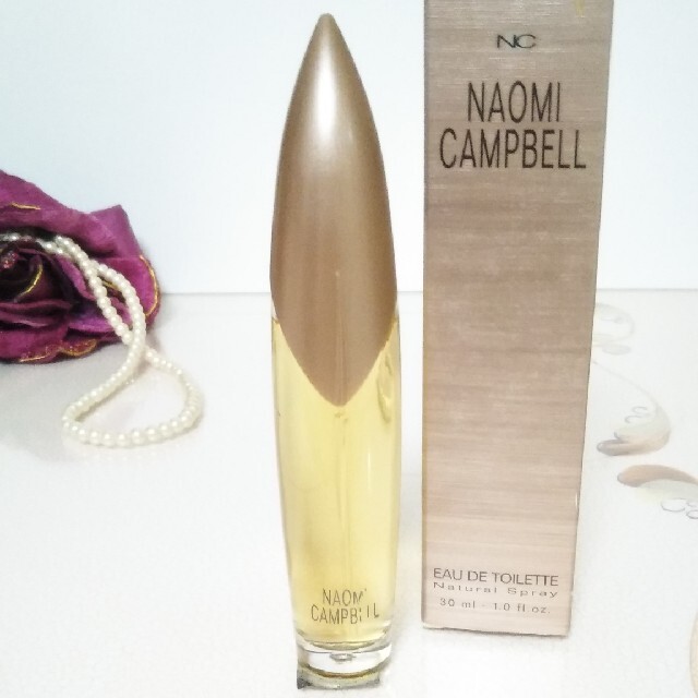 Naomi Campbell(ナオミキャンベル)の【NAOMl  CAMPBELL 】ナオミキャンベル 香水　30ml コスメ/美容の香水(香水(女性用))の商品写真