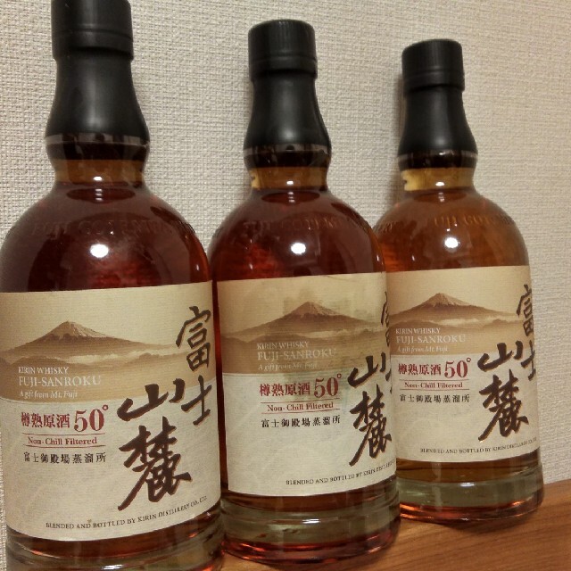 キリン(キリン)のキリン　富士山麓 樽熟原酒50 3本セット　ウイスキー　ジャパニーズ 食品/飲料/酒の酒(ウイスキー)の商品写真