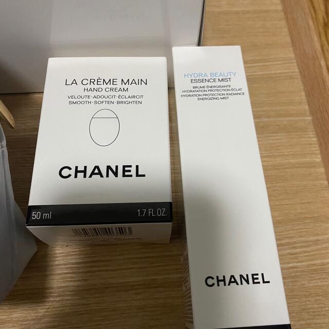 CHANEL(シャネル)のシャネル CHANEL ポーチ サンプル付き コスメ/美容のコスメ/美容 その他(その他)の商品写真