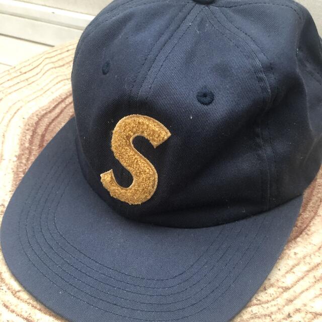 supreme Sロゴキャップ