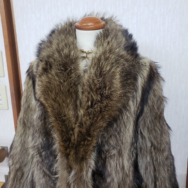 フォックスコート　11号　美品 レディースのジャケット/アウター(毛皮/ファーコート)の商品写真