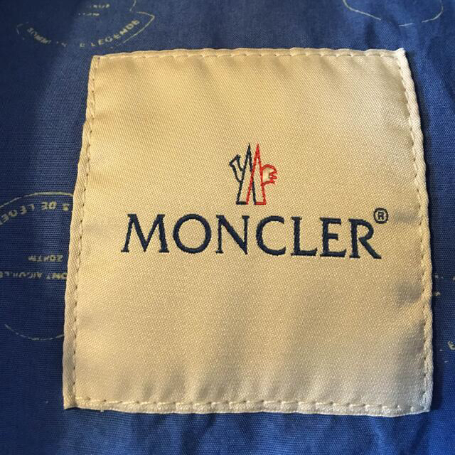 MONCLER(モンクレール)の【専用】モンクレール moncler V ダウンベスト ビズビム　ハンガー付き メンズのジャケット/アウター(ダウンベスト)の商品写真