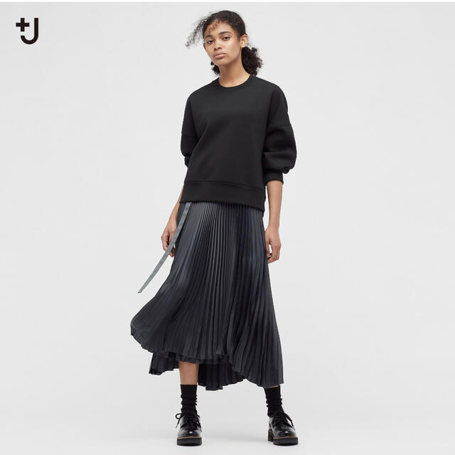 UNIQLO(ユニクロ)のユニクロ　ジルサンダー　プリーツラップロングスカート　61 ブラック　黒 レディースのスカート(ロングスカート)の商品写真