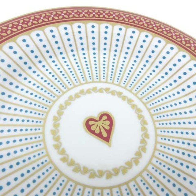 WEDGWOOD(ウェッジウッド)のウェッジウッド QUEEN OF HEARTS ケーキ皿 18cm エンタメ/ホビーの美術品/アンティーク(陶芸)の商品写真